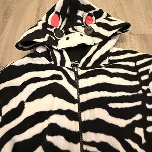 Nick & Nora Black and White Zebra Hooded Sleepwear Jacket